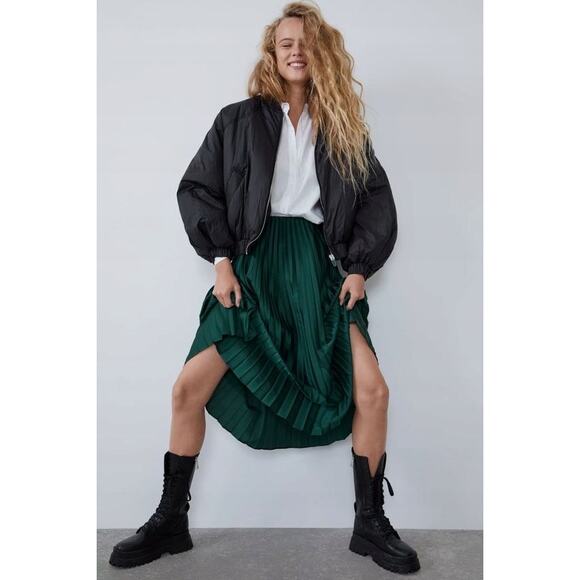 Zara Emerald Green Pleated Midi Skirt Size XS High Rise Chic Preppy Minimalist - Picture 8 of 13